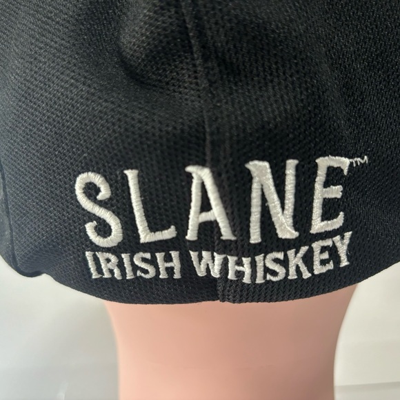 SLANE IRISH WHISKEY Triple Casked Black Newsboy cap hat LIKE NEW - Picture 2 of 9